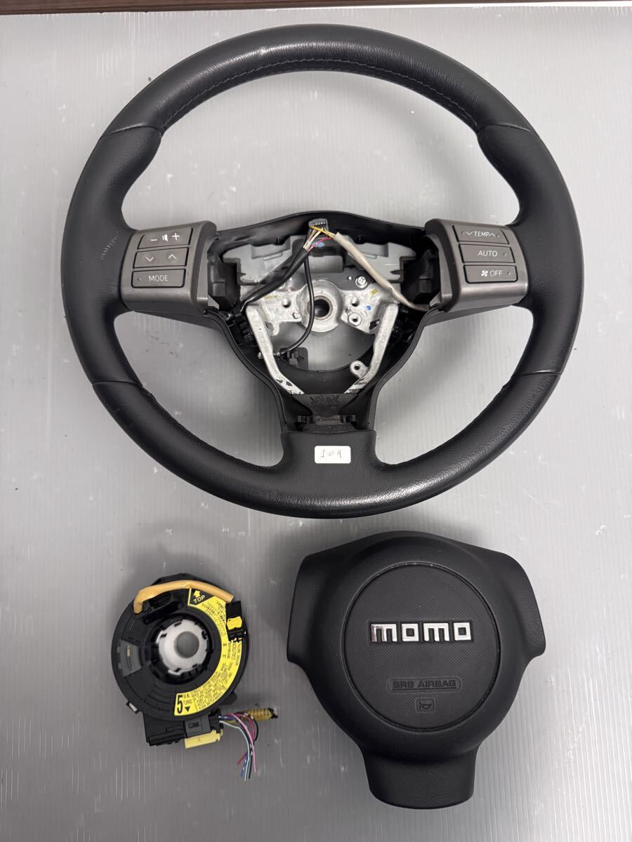 ダイハツ　モモ　ステアリングホイール　ステアリングスイッチ付き 新品ダイハツ純正 ステアリングスイッチ付き ステアリング