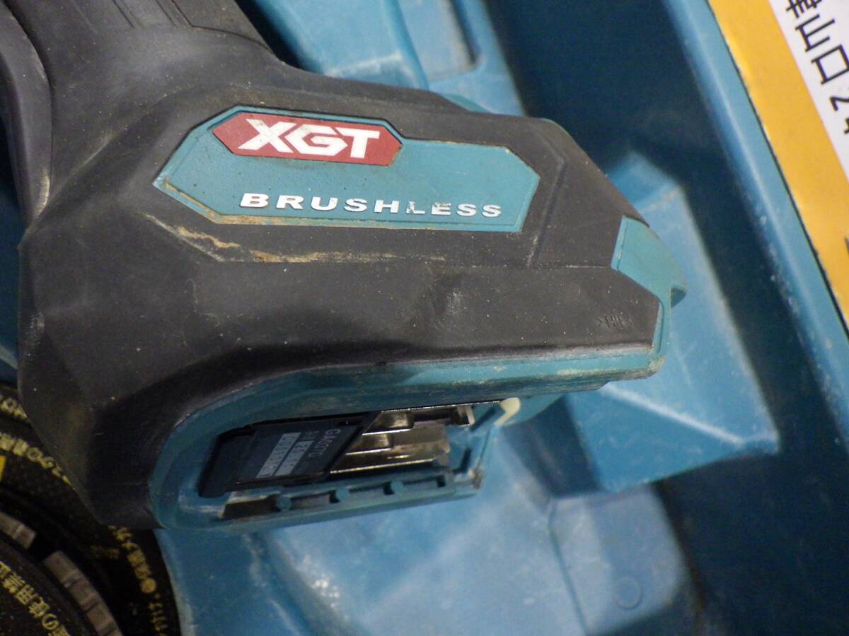マキタ(Makita) 180mm充電式ディスクグラインダ 40Vmax バッテリ・充電器・ケース別売 GA037GZ 中古品 250811_画像3