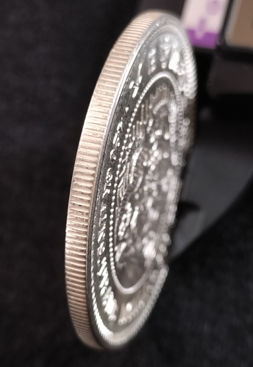 明治9年貿易銀、銀製参考品、目方27.1g、 比重0.97 銀貨保証 貿易銀 明治9年 目方約27.1g 銀含有率91.4% 日本古銭