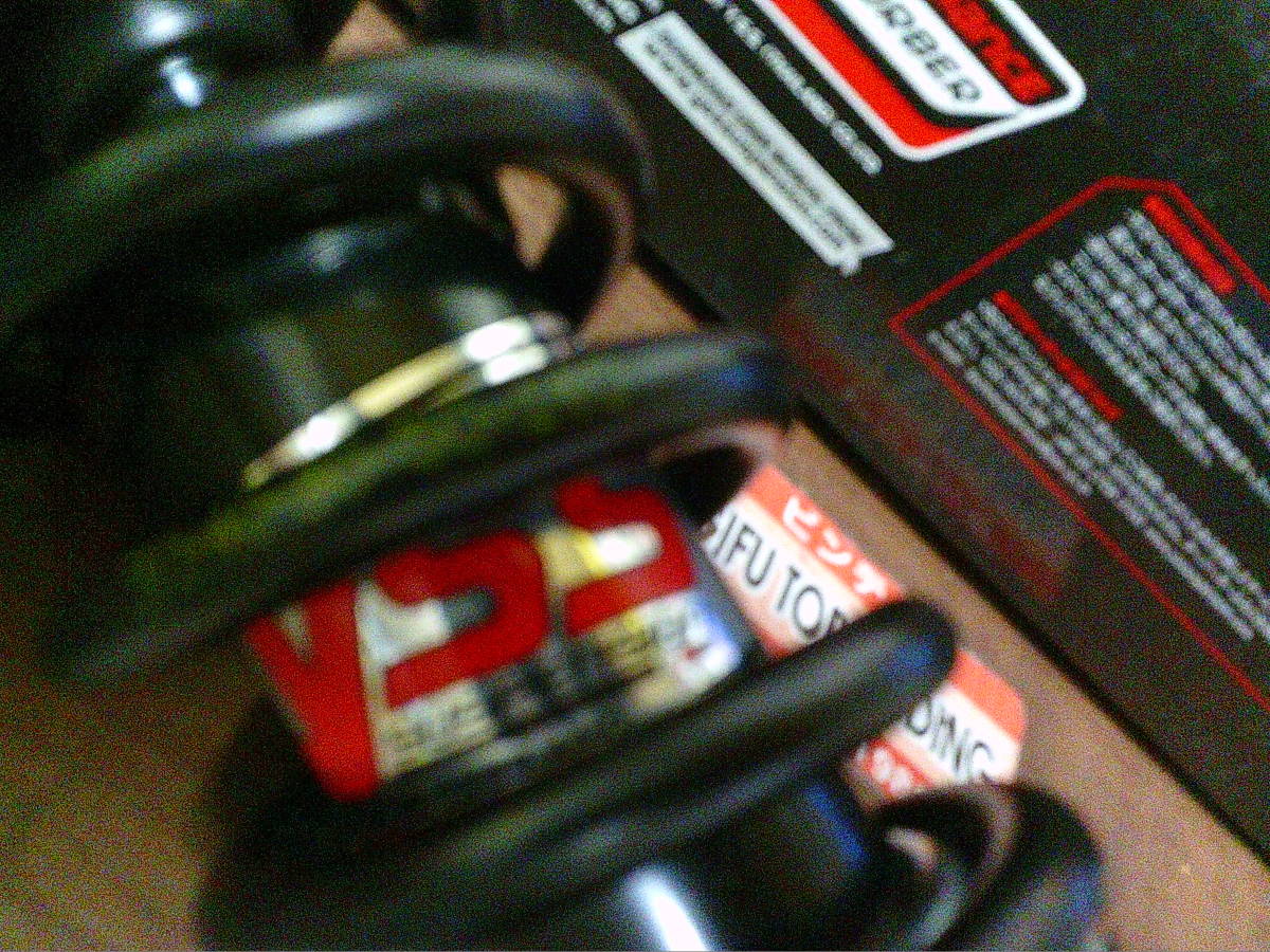 ヤマハぎふ　旧車まにあ館　２ストJOG　VINO「3KJ　3YK　4JP　SA10　YSSサスペンション220～230　まにあ館　ギフトップ　トレ－ディング_画像2