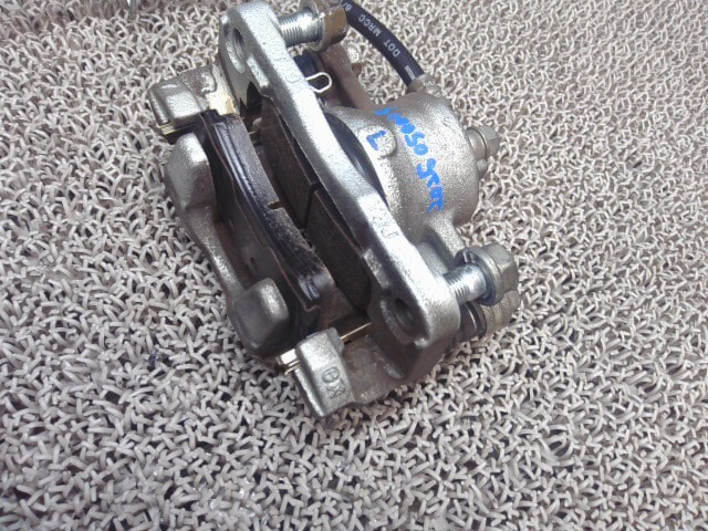 アルト HA36S 左フロントキャリパー 左ブレーキキャリパー 55102-74P02-999_画像3