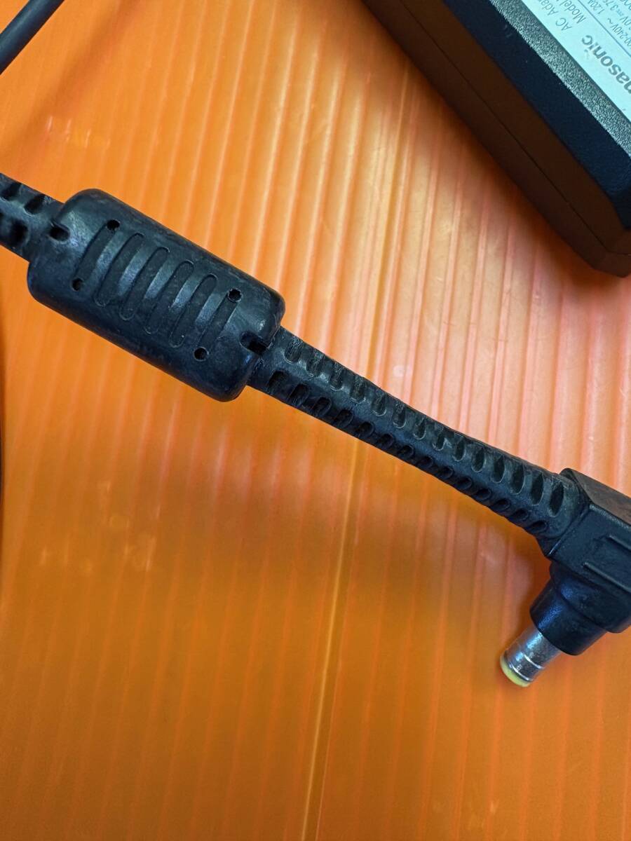 Panasonic 純正 ACアダプタ CF-AA1632A M5 16V 3.75A 外徑5.5 內(nèi)徑2.6