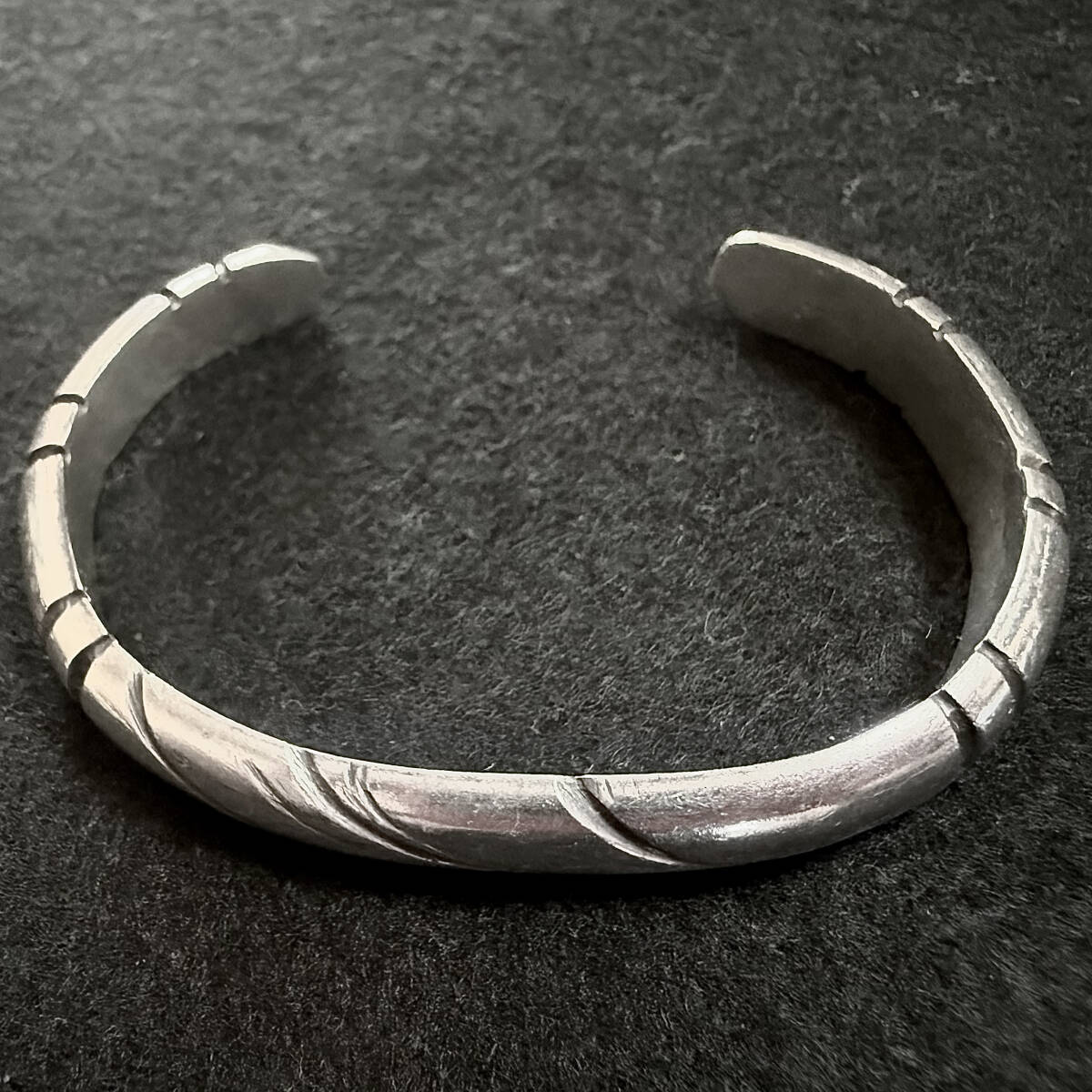 Navajo Old pawn ナバホ ヘビーバングル インディアンジュエリー Navajo Old pawn ナバホ ヘビーバングル インディアンジュエリー