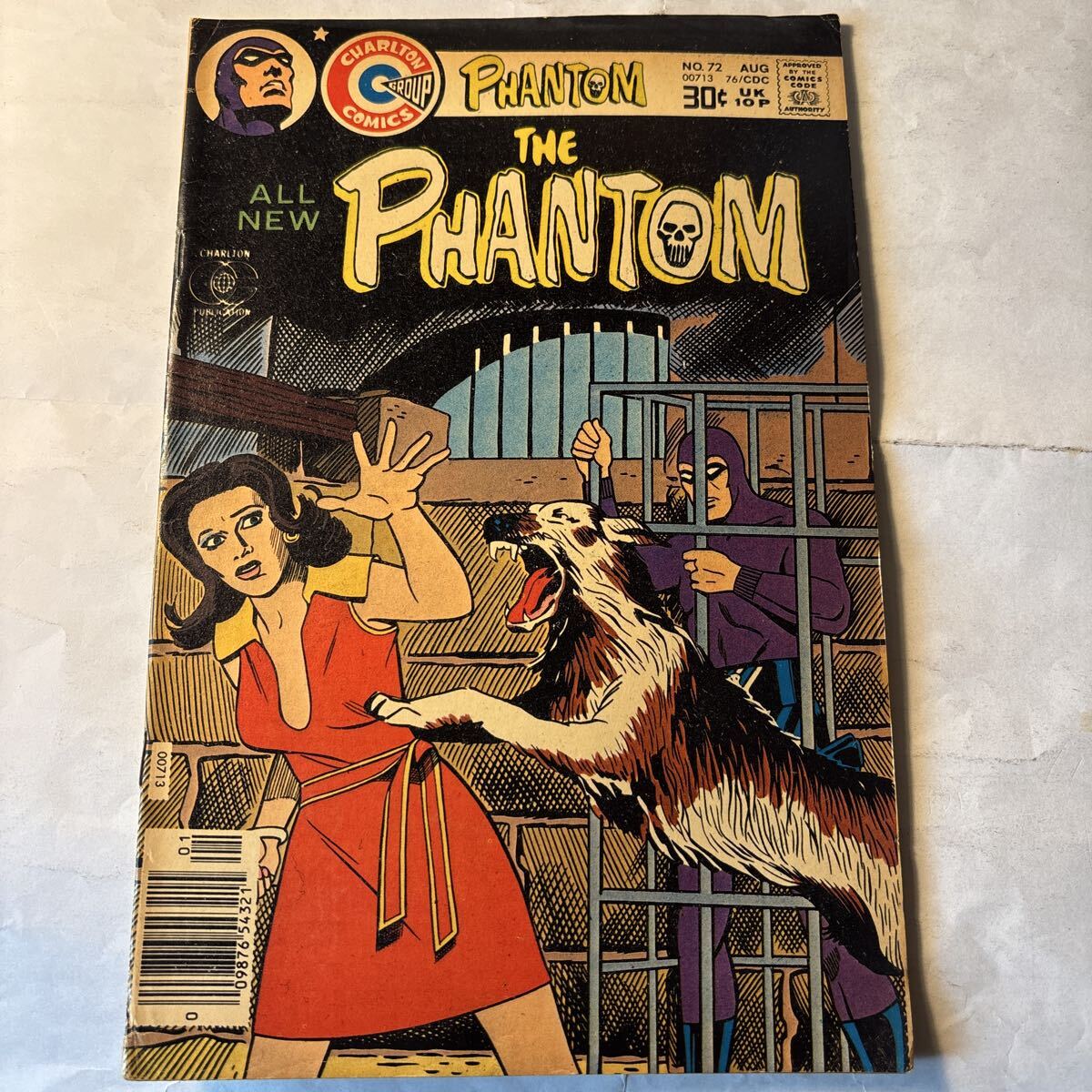 [528]ヴィンテージ アメコミ チャールトン「ファントム」『THE PHANTOM』1976年8月刊 リーフ 古書 雑誌 漫画 USA 広告 70’s_画像1