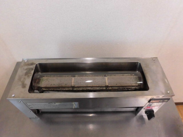 中古厨房 リンナイ 業務用 串焼61号 遠赤外線 下火式 ガスグリラー RGK-61D 都市ガス 圧電式 串焼き機 焼き台 焼き鳥 2017年製_画像2