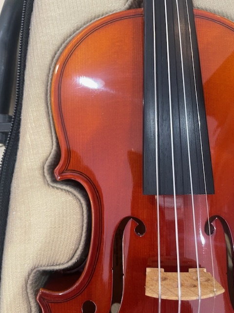 スズキバイオリンNo.230 1/8 2011年製 完全整備済！現行モデルに