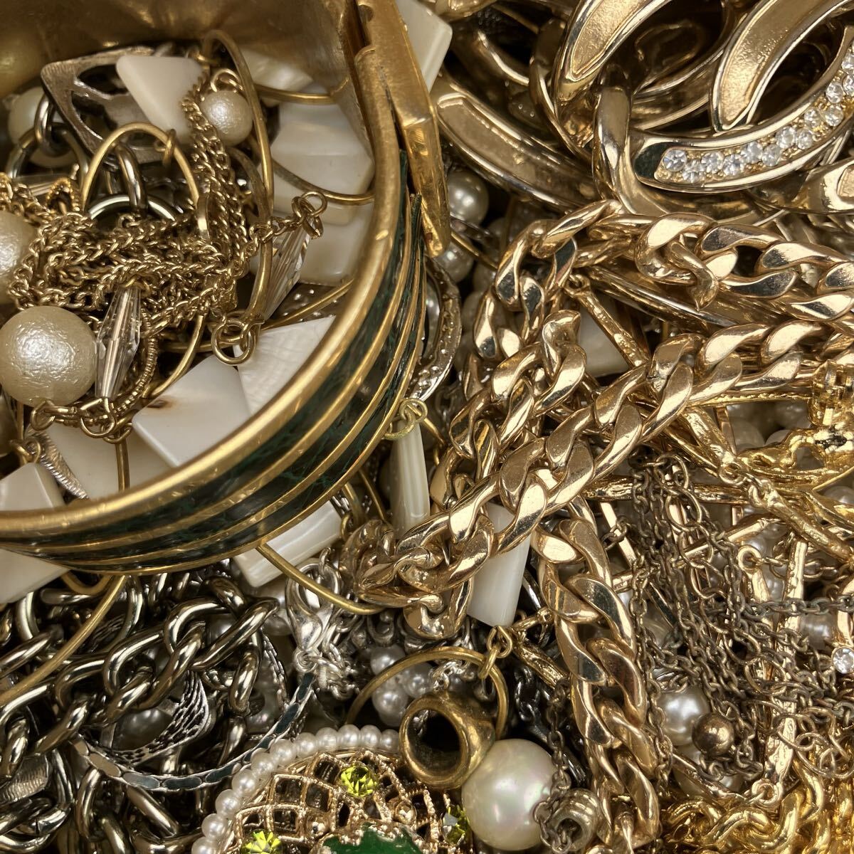 ネックレス ブローチ リング ブレスレット 刻印アクセサリー おまとめ 約8kg ネックレス ブローチ リング ブレスレット 刻印アクセサリー お