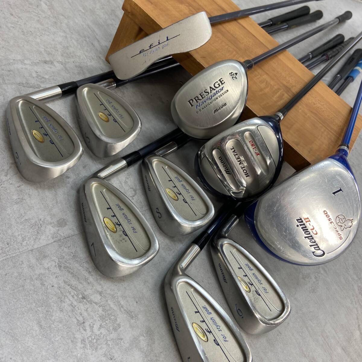 カレドニア　タイトリスト　レディースゴルフ10本セット　カーボン　右利き用 カレドニア タイトリスト レディースゴルフ10本セット カーボン