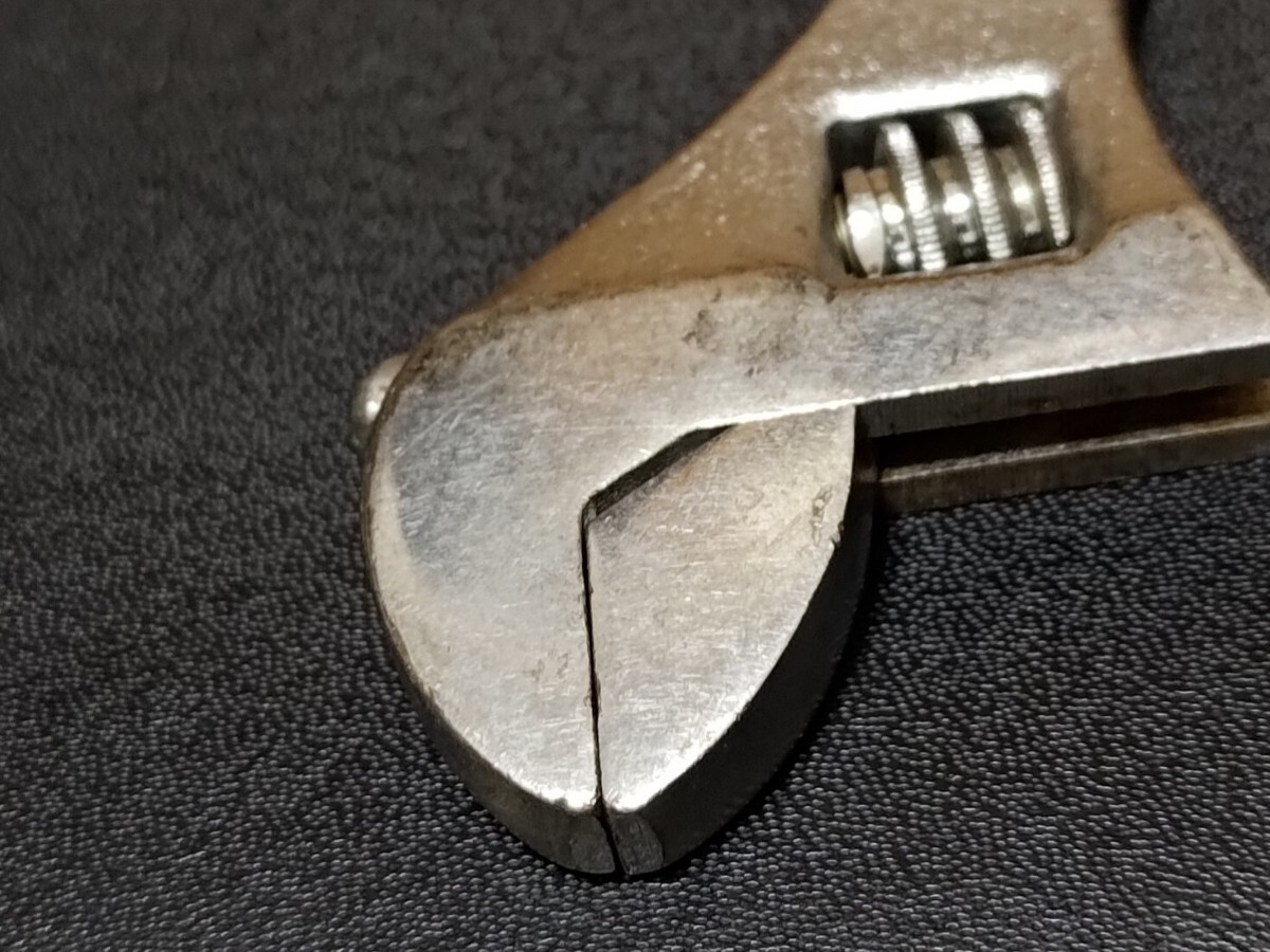 LOBSTER разводной гаечный ключ 150