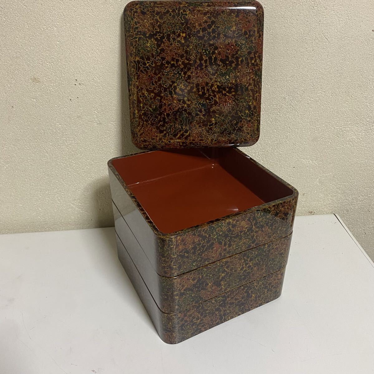 長期保管 津軽塗り 三段重箱 唐塗り 天然木 茶 漆器 漆塗り 工芸品 当時物 長期保管品！津軽塗り 三段重箱 唐塗り 天然木 茶 漆器 漆塗り
