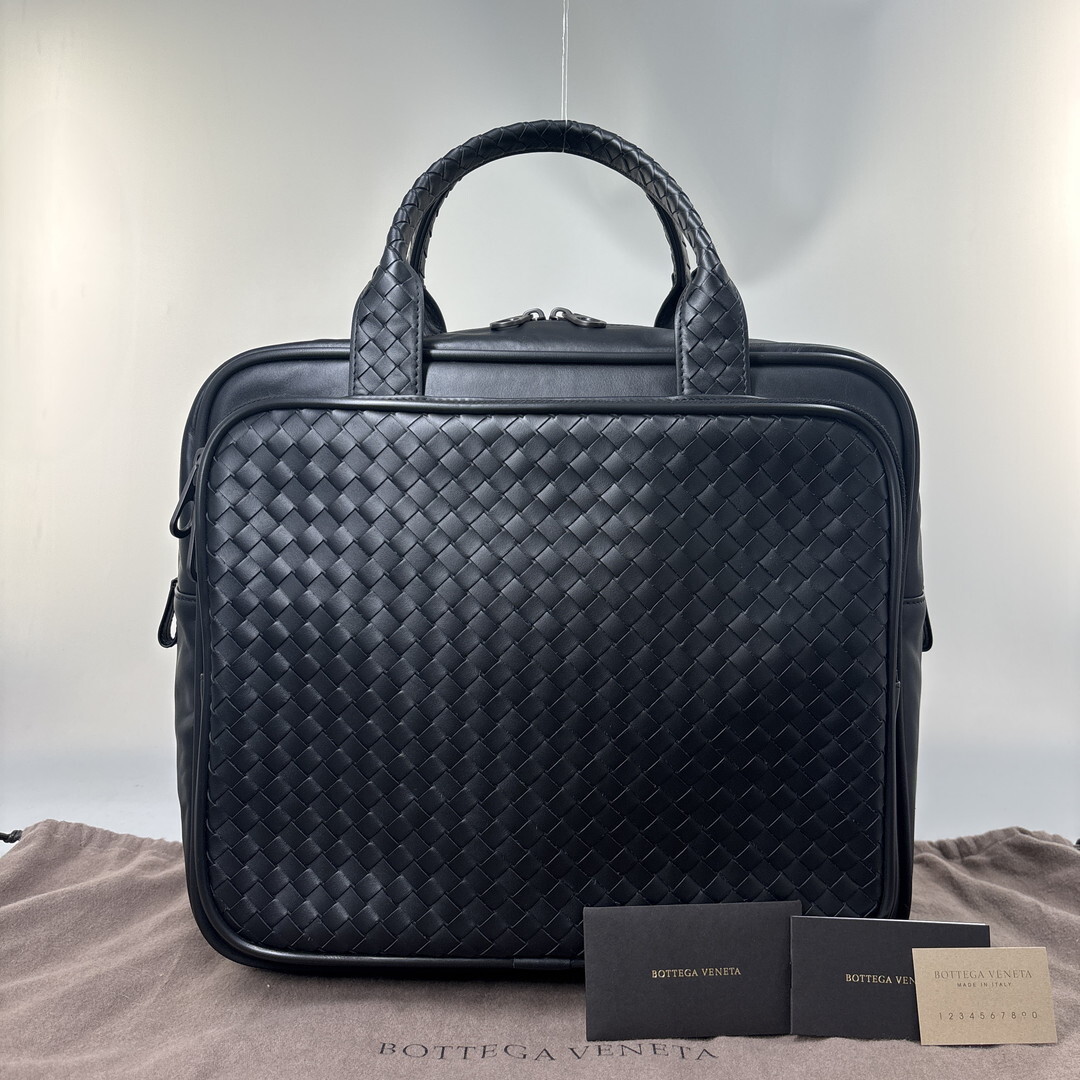 新品同様/ BOTTEGA VENETA ボッテガヴェネタ 608608 マキシイントレチャート ラージ ザ アルコ トートバッグ ブラック/グリーン メンズ 新品同様 BOTTEGA VENETA ボッテガヴェネタ イントレチャート ビジネス