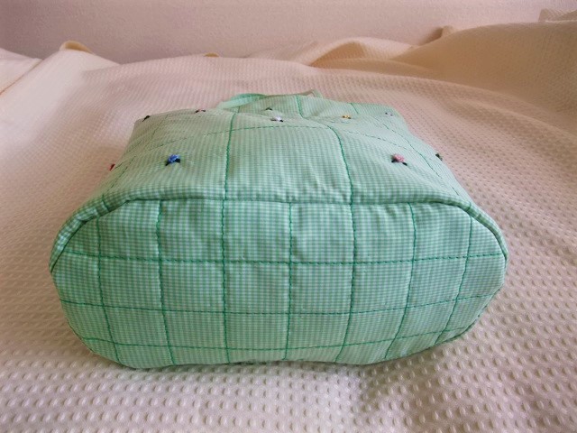 ★即決　ハンドメイド　薔薇の刺繍のバック　若草グリーン　送料185円★_画像5