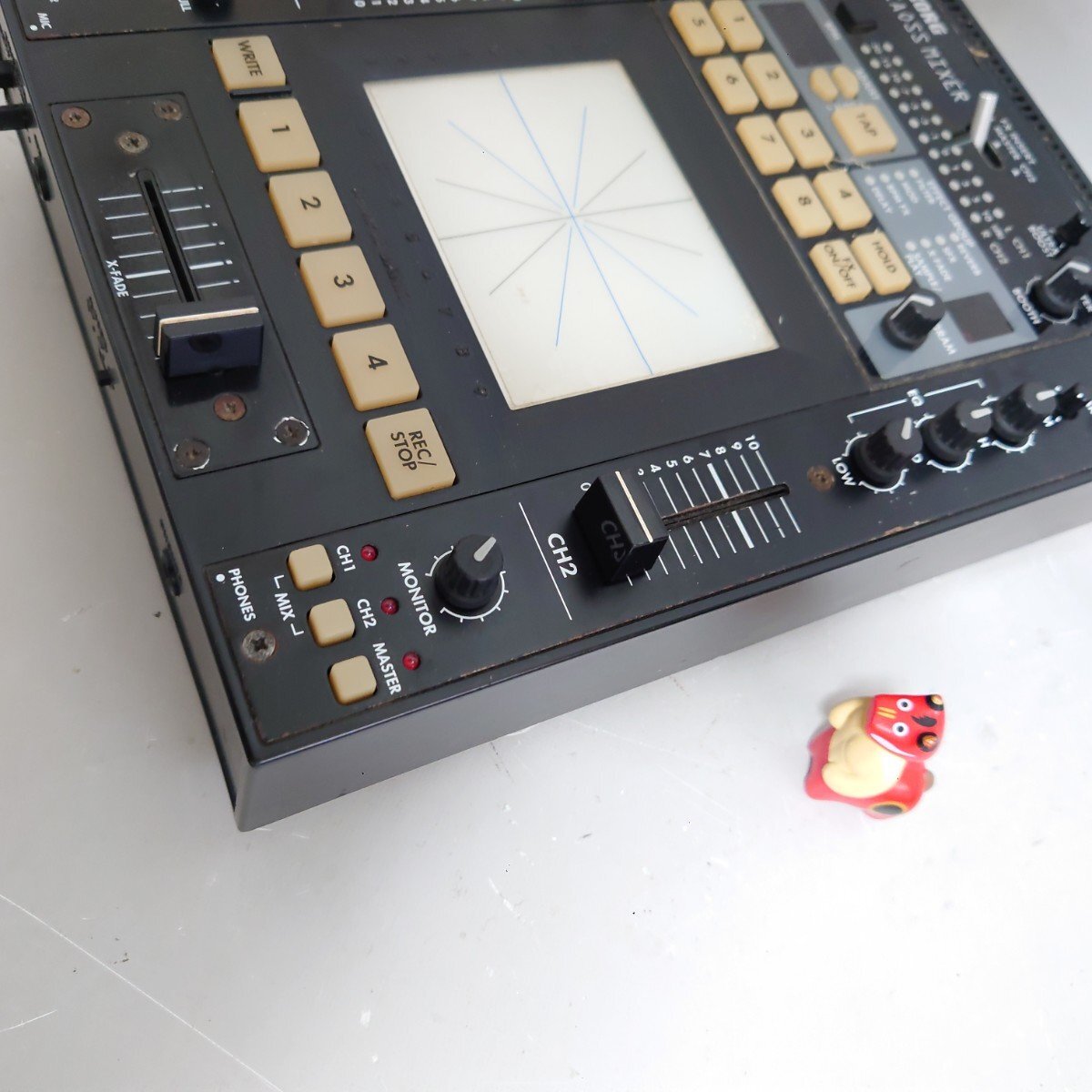 KORG KM-2 KAOSS DJミキサータッチパッド搭載KAOSSPAD内蔵 動作品】KORG KM-2 KAOSS DJミキサー タッチパッド搭載 KAOSS