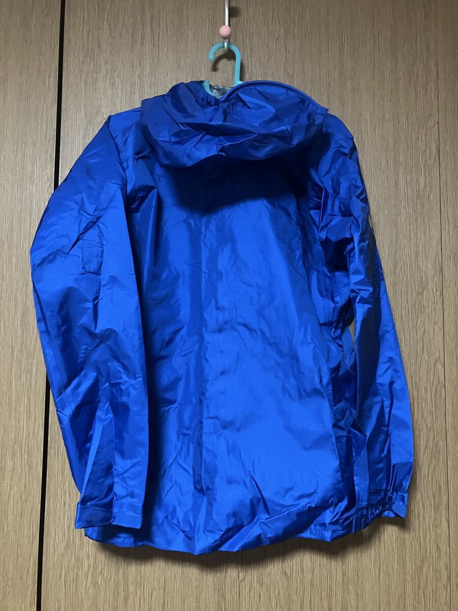未使用 早い物勝ち mont-bell ストームクルーザージャケット モンベル GORE-TEX