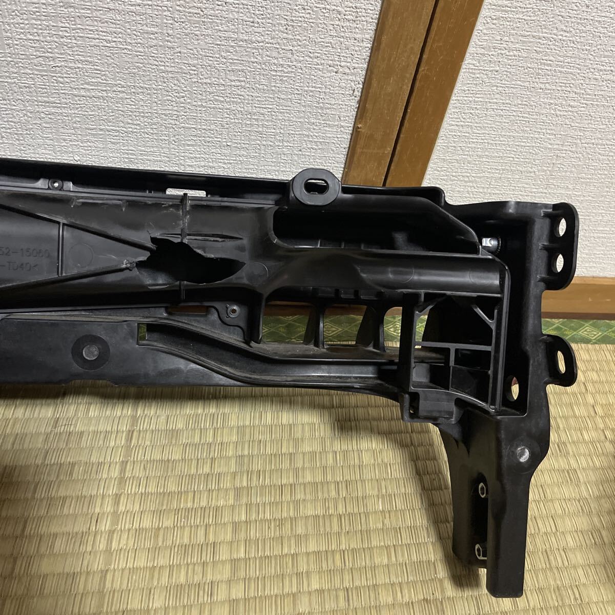 アクア MXPK11 ラジエーターコアアッパーサポート 送料込み 即決 _画像6