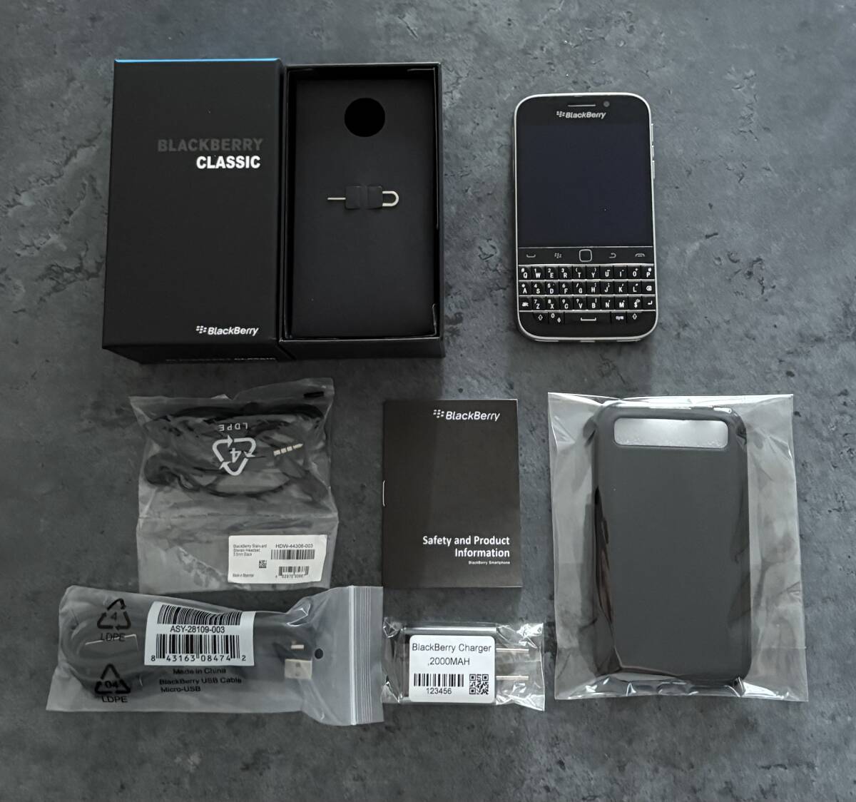 [ коробка есть ] BlackBerry Classic BlackBerry Classic Q20 чёрный 