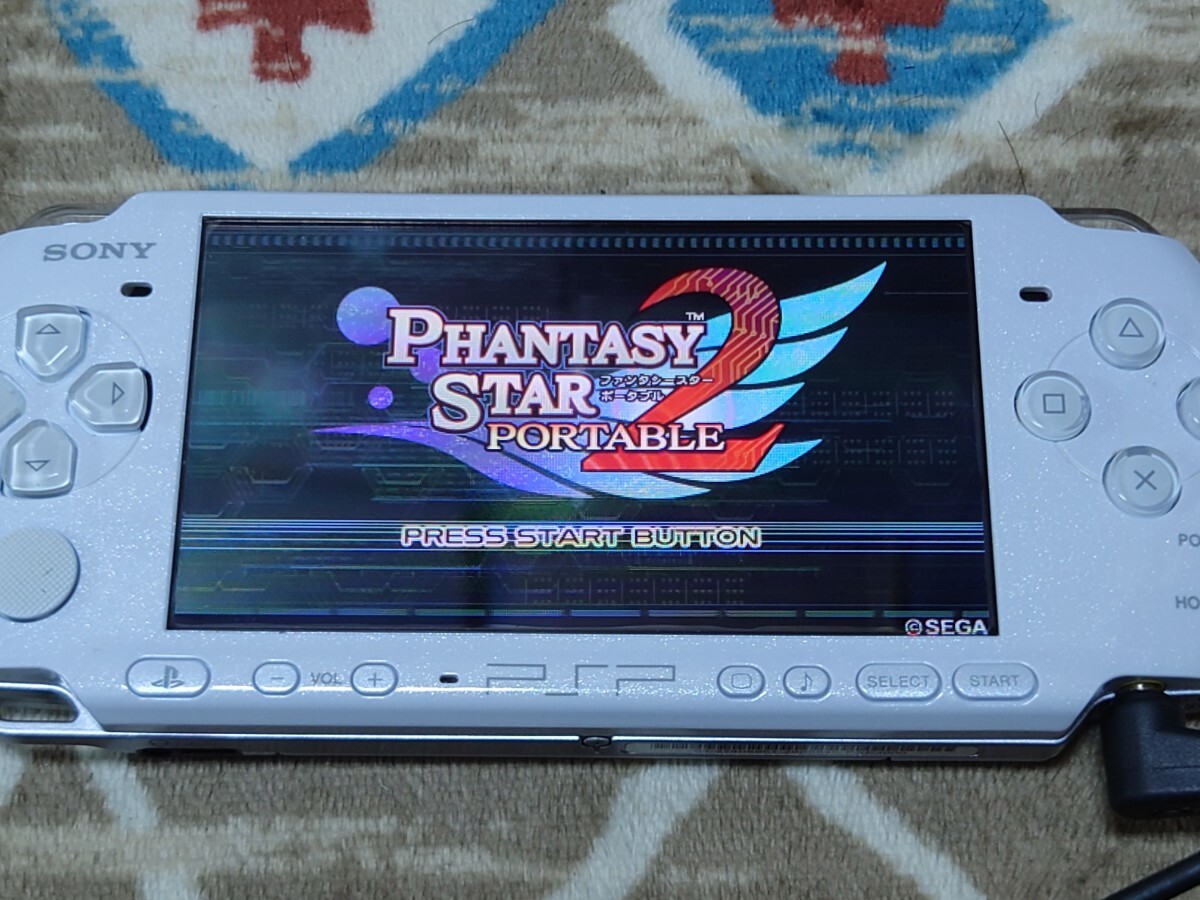 【美品】PSP-3000 FF20thモデル本体+充電器+メモリースティック 美品 PSP 3000 本体 充電器 バッテリー メモリースティック