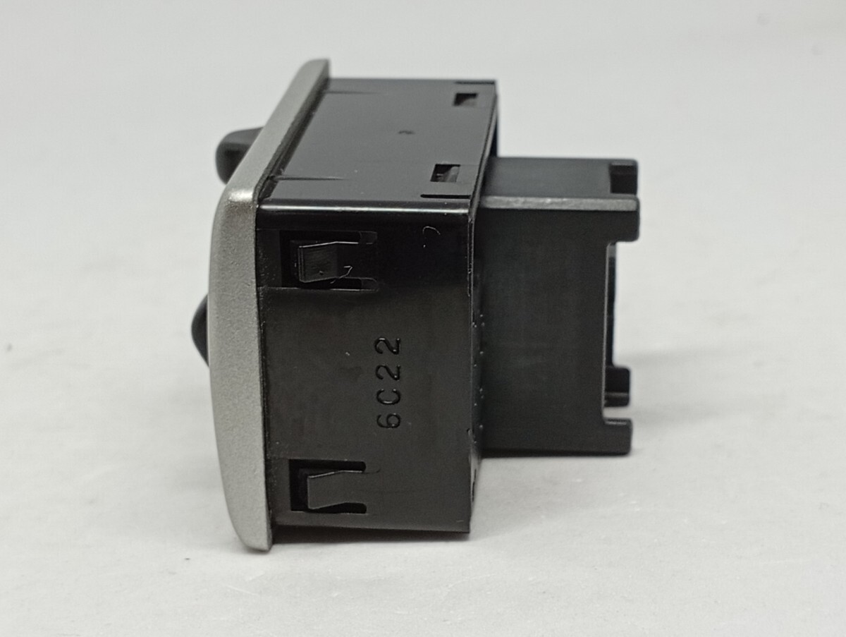 スズキ　SUZUKI　ラパン　HE21S　電動格納ミラー　スイッチのみ　中古品　ジャンク品_画像2