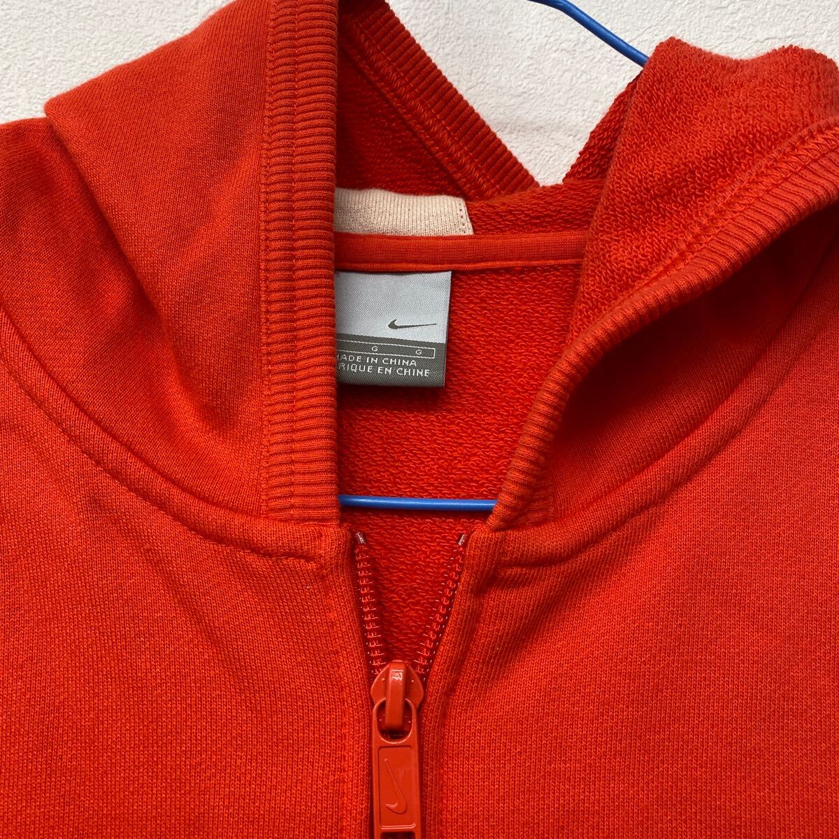 NIKE ナイキ　　レディース ジップパーカー　　オレンジ　Lサイズ ソ8　_画像4