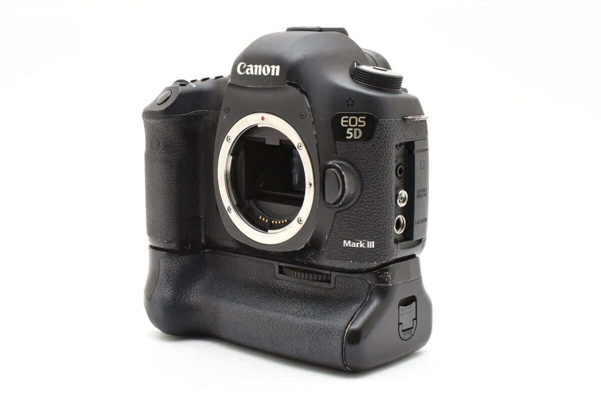 * рабочее состояние подтверждено *Canon EOS 5D MARK III корпус аккумулятор рукоятка BG-E11 имеется 