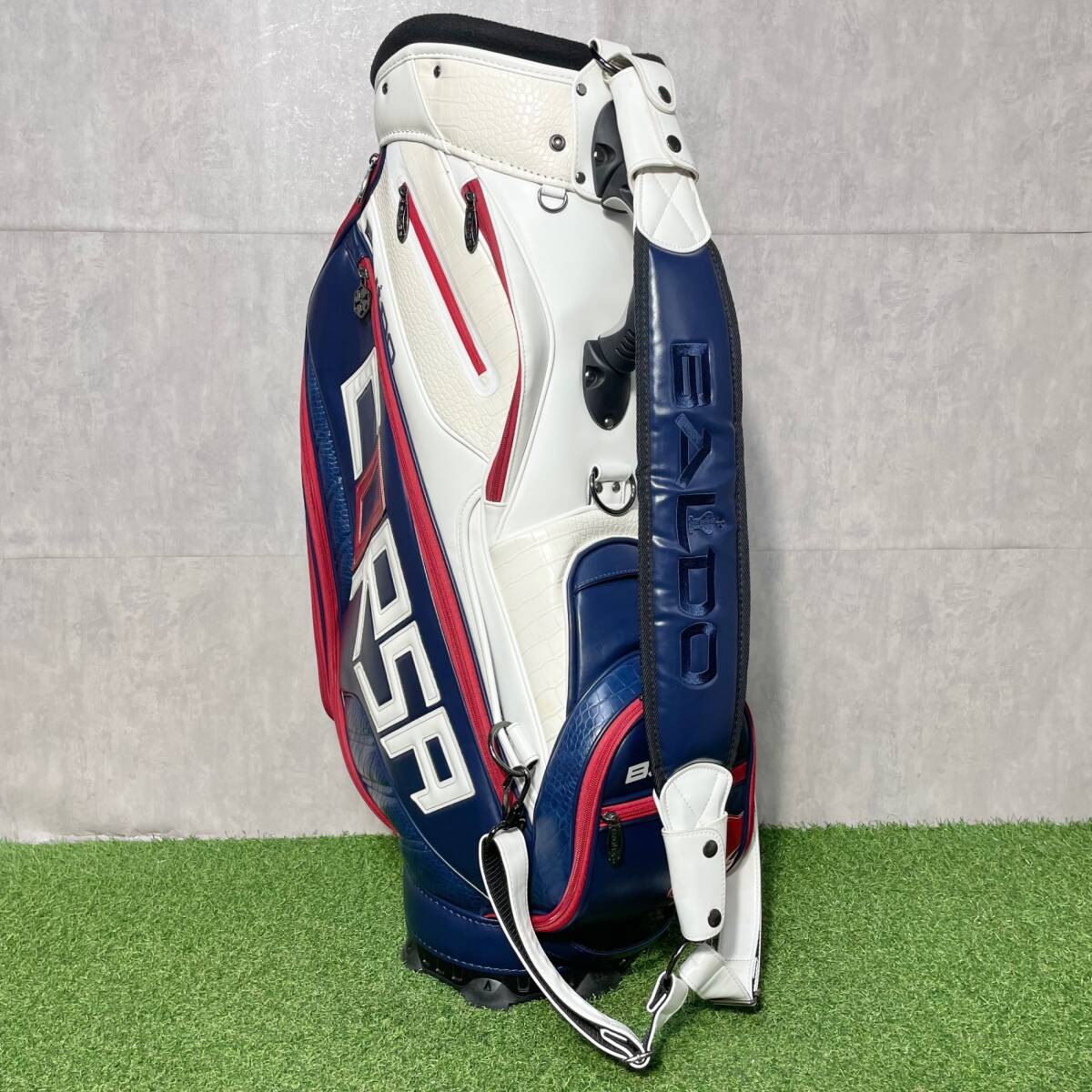 【フード未使用】BALDO CORSA バルド コルサ プロモデル キャディバッグ ゴルフバッグ 3点式 大迫力 大容量 送料無料_画像4