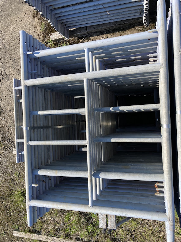 枠組足場 梯子型建枠 W914 H1219 ピン付 調整枠 宮城県 W900 H1200_画像1