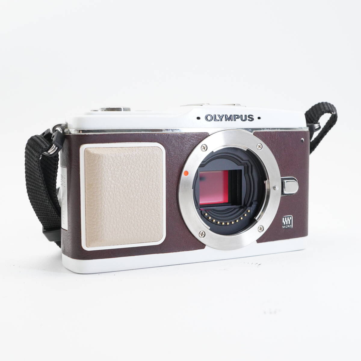 OLYMPUS PEN E-P1 ボディホワイト