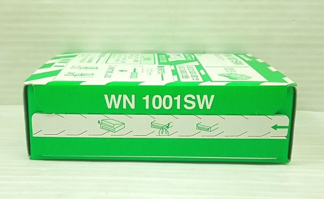 ♪Panasonic パナソニック 埋込コンセント WN1001SW 未開封♪未使用品_画像2
