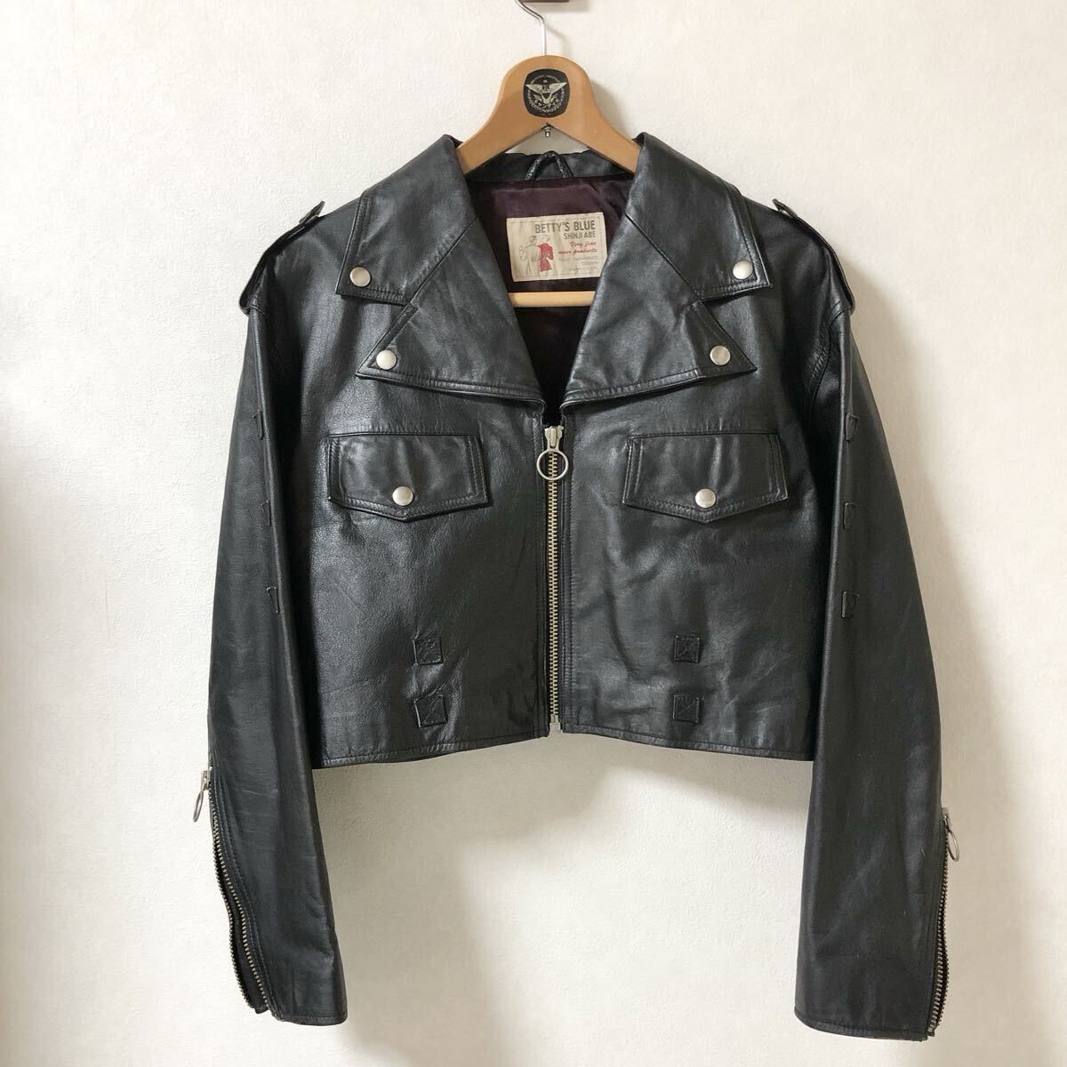 DKNY 00s ライダースジャケット ダブルジップ y2k 短丈 BETTY'S BLUE べティーズブルー ショート丈 シングルライダース