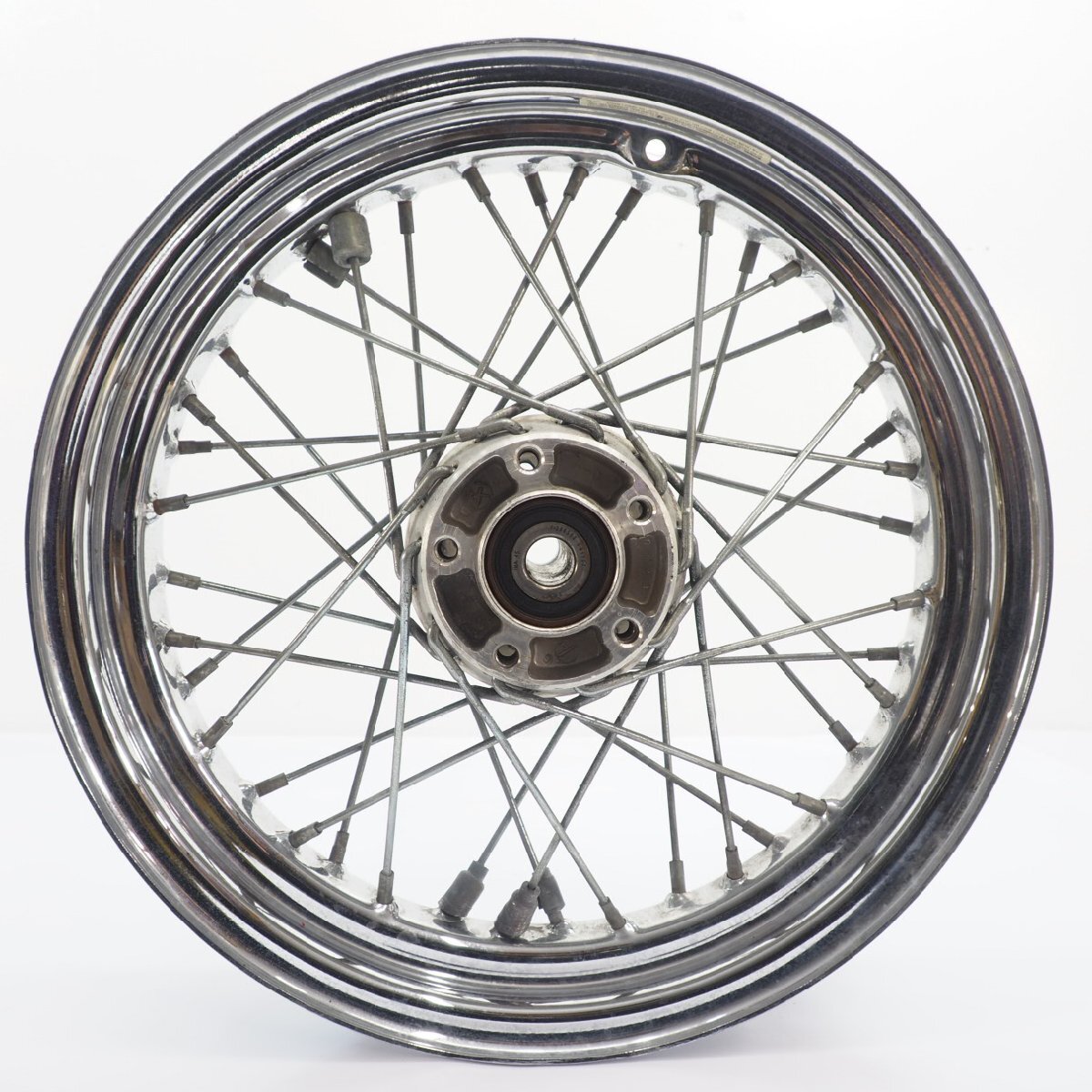 ハーレー　リアホイール　16インチ ハーレーダビッドソン 16インチリアホイール スターハブ タイヤ