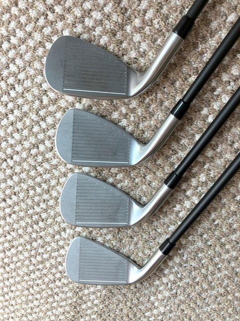 値下げ☆美品☆ＰＸＧ GEN7 0311 XPアイアン #7-W(PW) 4本　三菱VANQUISH I5(SR～S)　