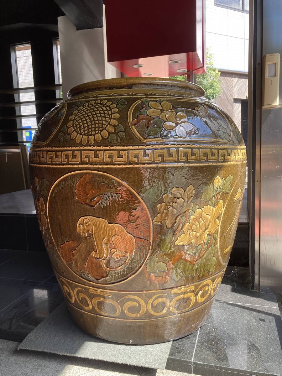 緑地パステル戦将紋お茶の缶 景徳鎮 陶磁器 装飾品 現代工芸品 美術品 置物 緑地パステル戦将紋お茶の缶 景徳鎮 陶磁器 装飾品 現代工芸