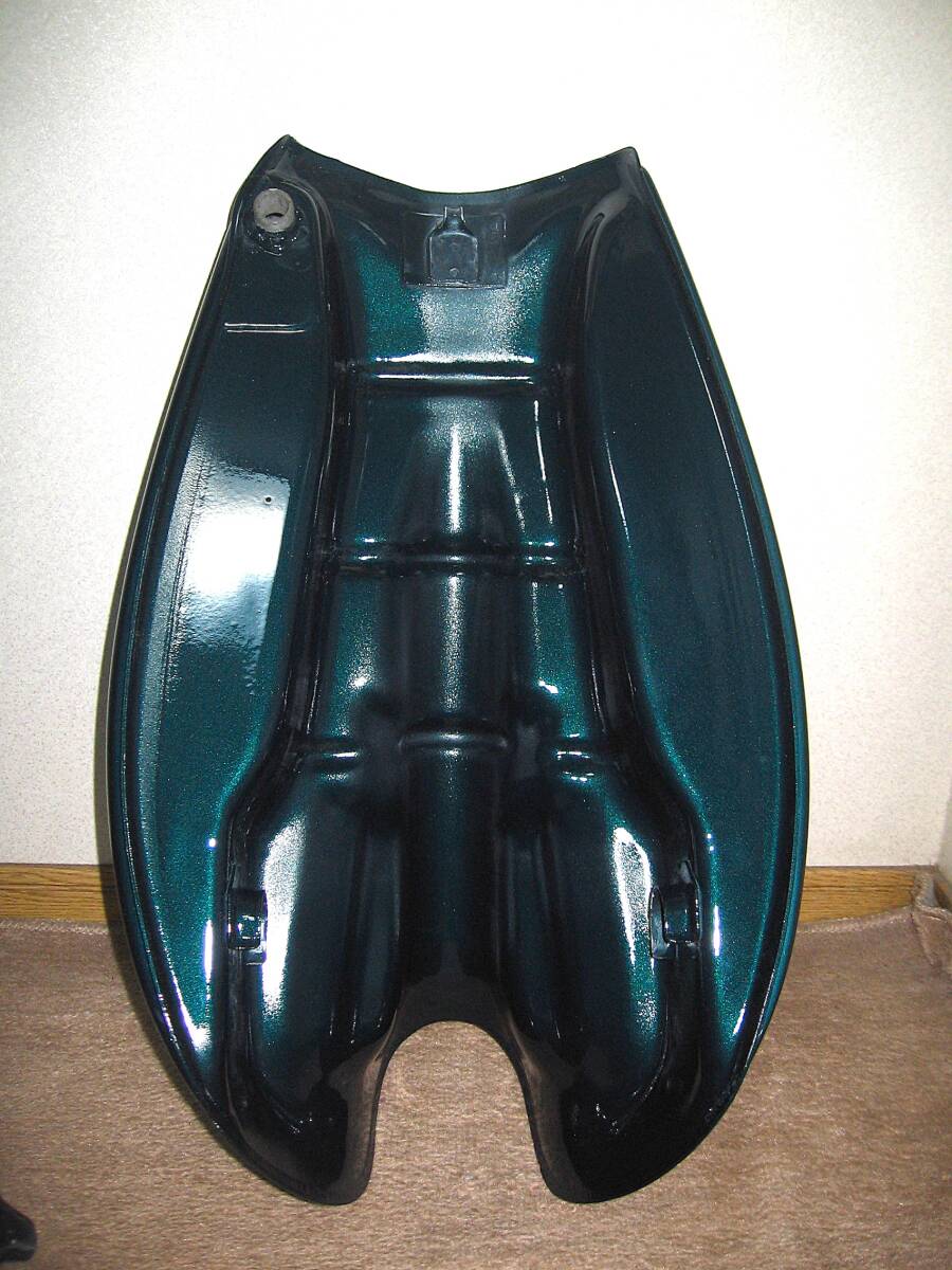 Z1Z2Z750D1KZ900KZ1000KZ外装タンクテールカウルサイドカバー カワサキ KZ1000 Z750D1 外装 タンク サイドカバー テールカウル