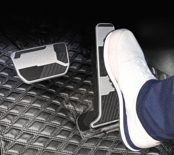 トヨタ 新型 アルファード ヴェルファイア クラウン ハリアー RAV4 レクサス RX NX ES LS UX LM おしゃれ ペダル ペダルカバーセット_画像6