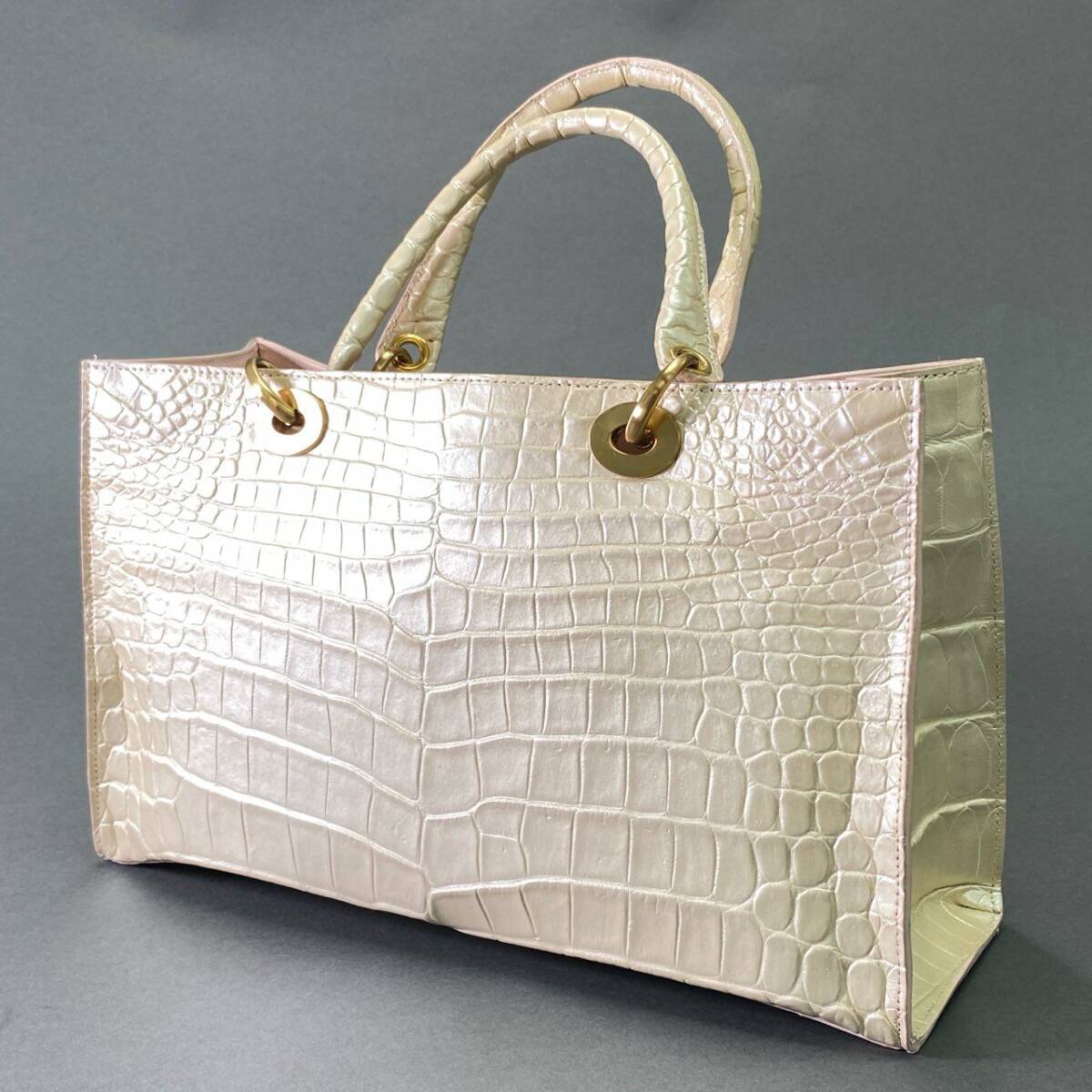 Fe18 《美品》 JRA認定☆ SANPO サンポー クロコダイルレザー センター取り トートバッグ 本クロコ シャンパンゴールド ワニ革_画像2