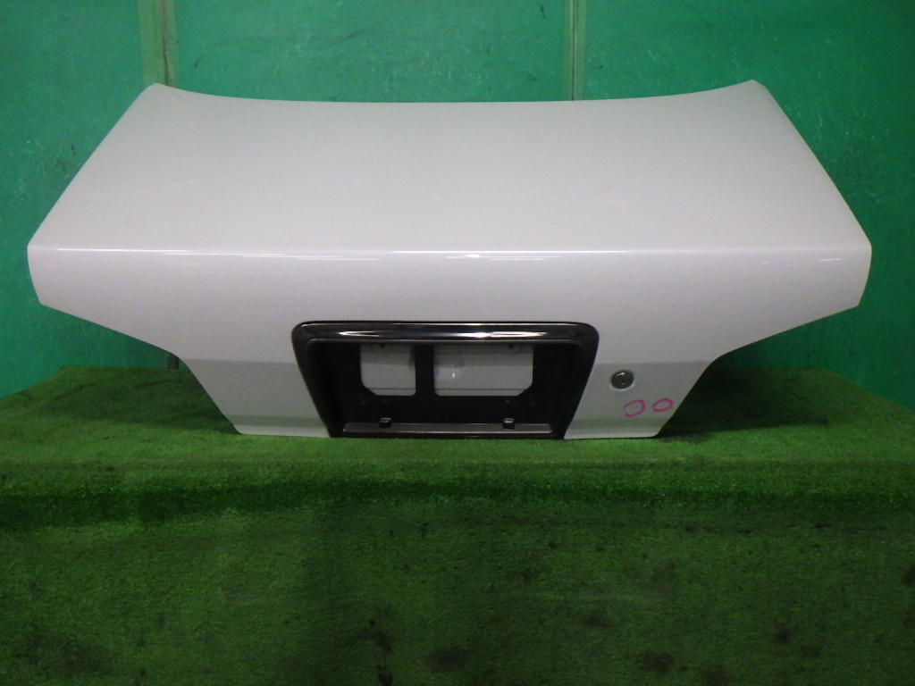 ローレル[HC35後期]トランク リッドパネル