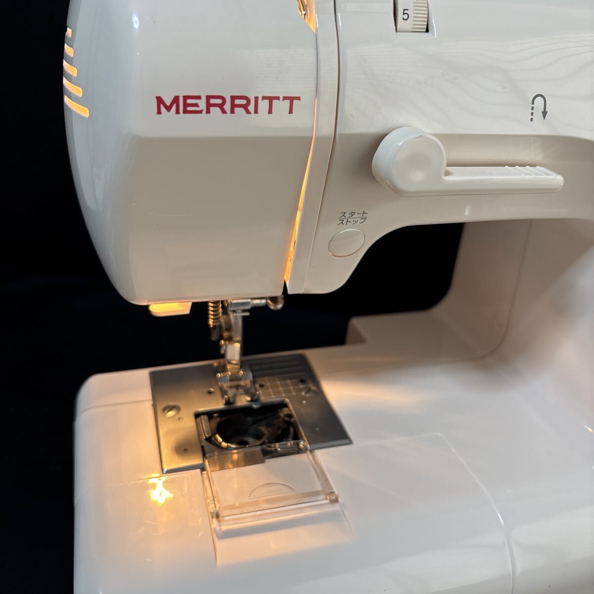 SINGER シンガーミシン MERRITT Libero KN-300EX コンパクトミシン 卓士ミシン 電動ミシン SINGER ミシン 説明書付き_画像2