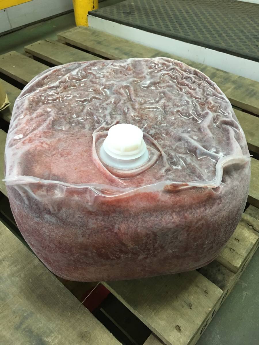  limited time price cut middle![ business use profit goods ] Akita prefecture production plum soru dam freezing .. Cubic .. rust included approximately 19Kgsoru dam ①