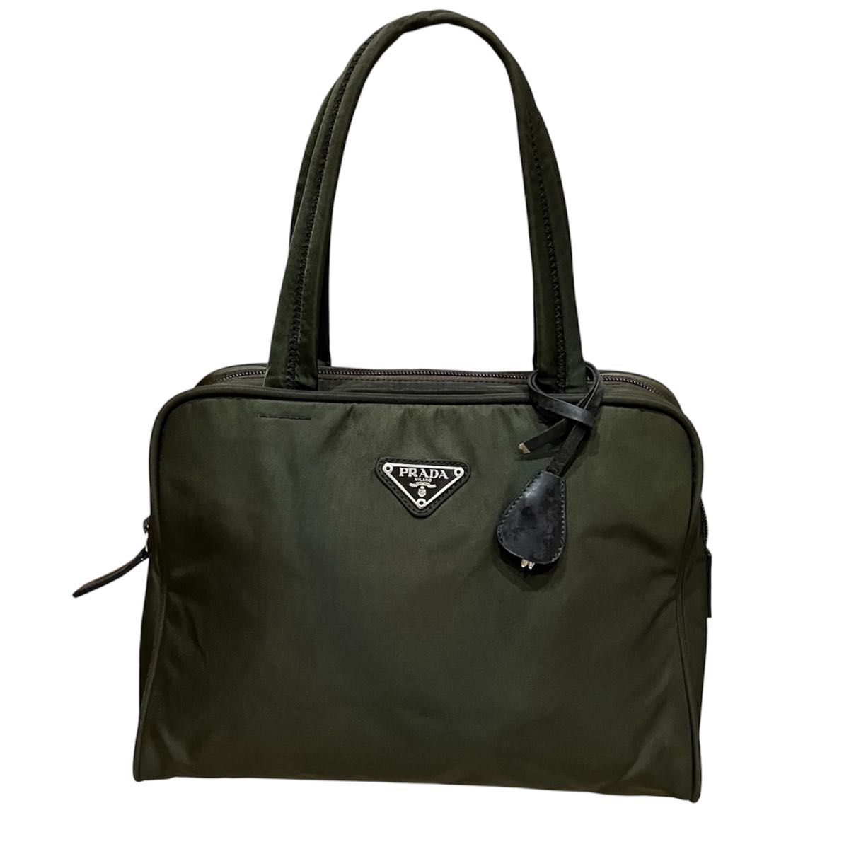プラダ PRADA ナイロン×レザー メッセンジャーバッグ 三角プレート カーキ PRADA ナイロン カーキ ハンドバッグ 鍵付き 三角ロゴ オリーブ