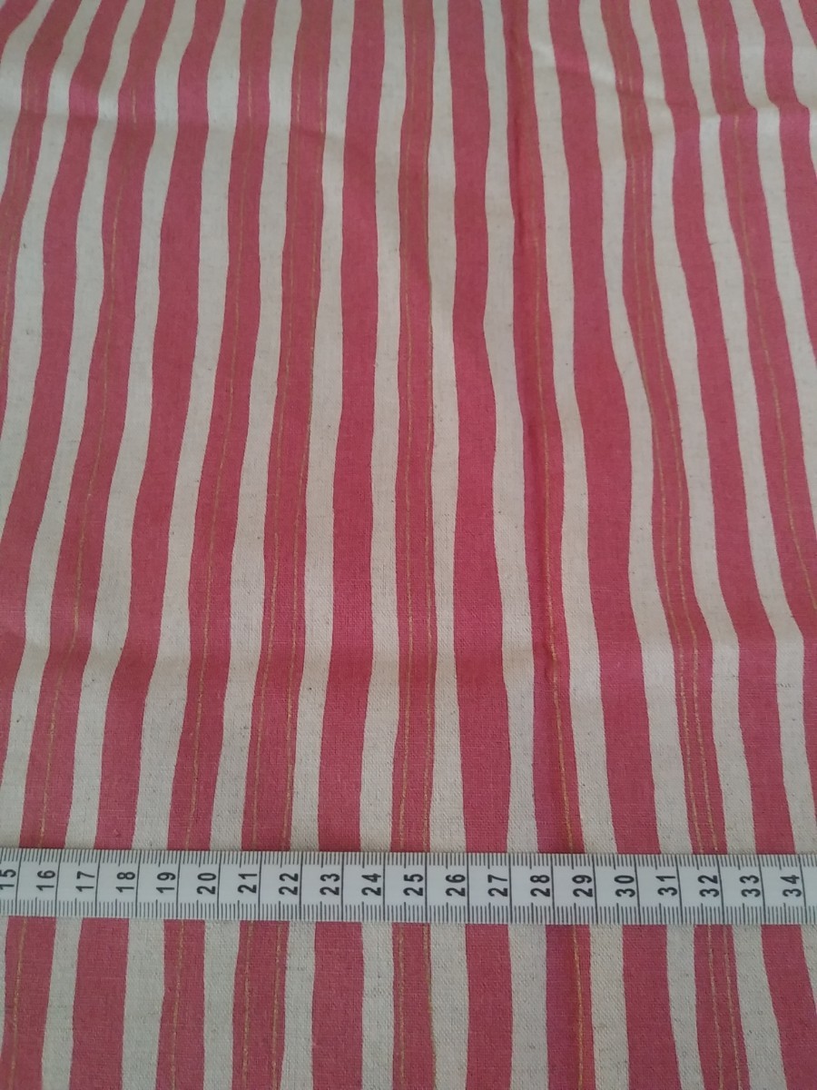 生地　ストライプ　綿麻キャンバス　ピンク×金ラメ　巾110cm×50cm