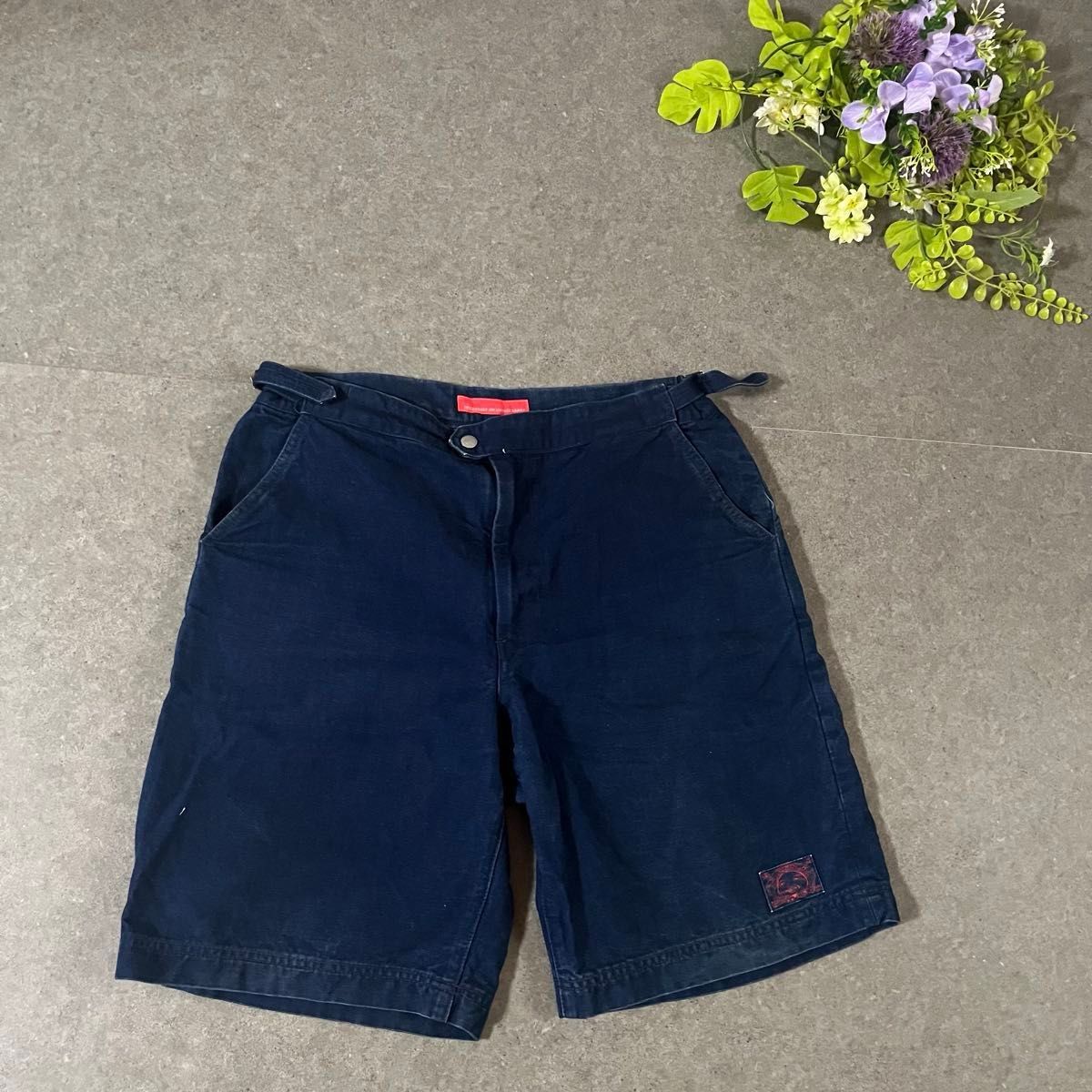 【濃紺】evisuショートパンツ サイズ32 EVISU エヴィス デニムショーツ ハーフパンツ 刺繍 ネイビー 32