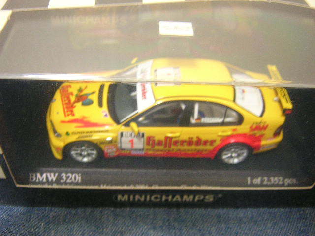 1/43　MINICHAMPS　2004年DMSBチャンピオン　BMW320i#1 C・Hurtgen　_画像1