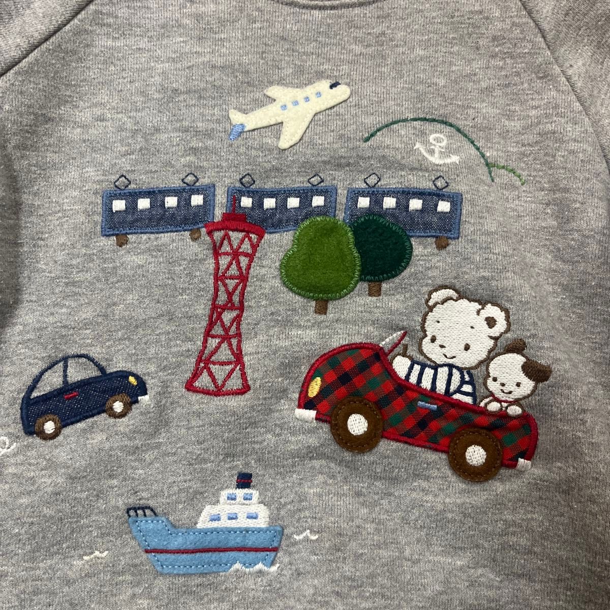 【familiar】新品未使用 車刺繍 トレーナー 100cm familiar トレーナー 100 サイズ グレー|Yahoo!フリマ(旧