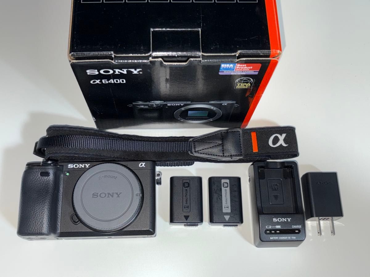 【美品】Sony α6400 本体+純正バッテリー2個+チャージャー バッテリー2個&充電器付き・防湿庫保管】SONY α6400 ボディ