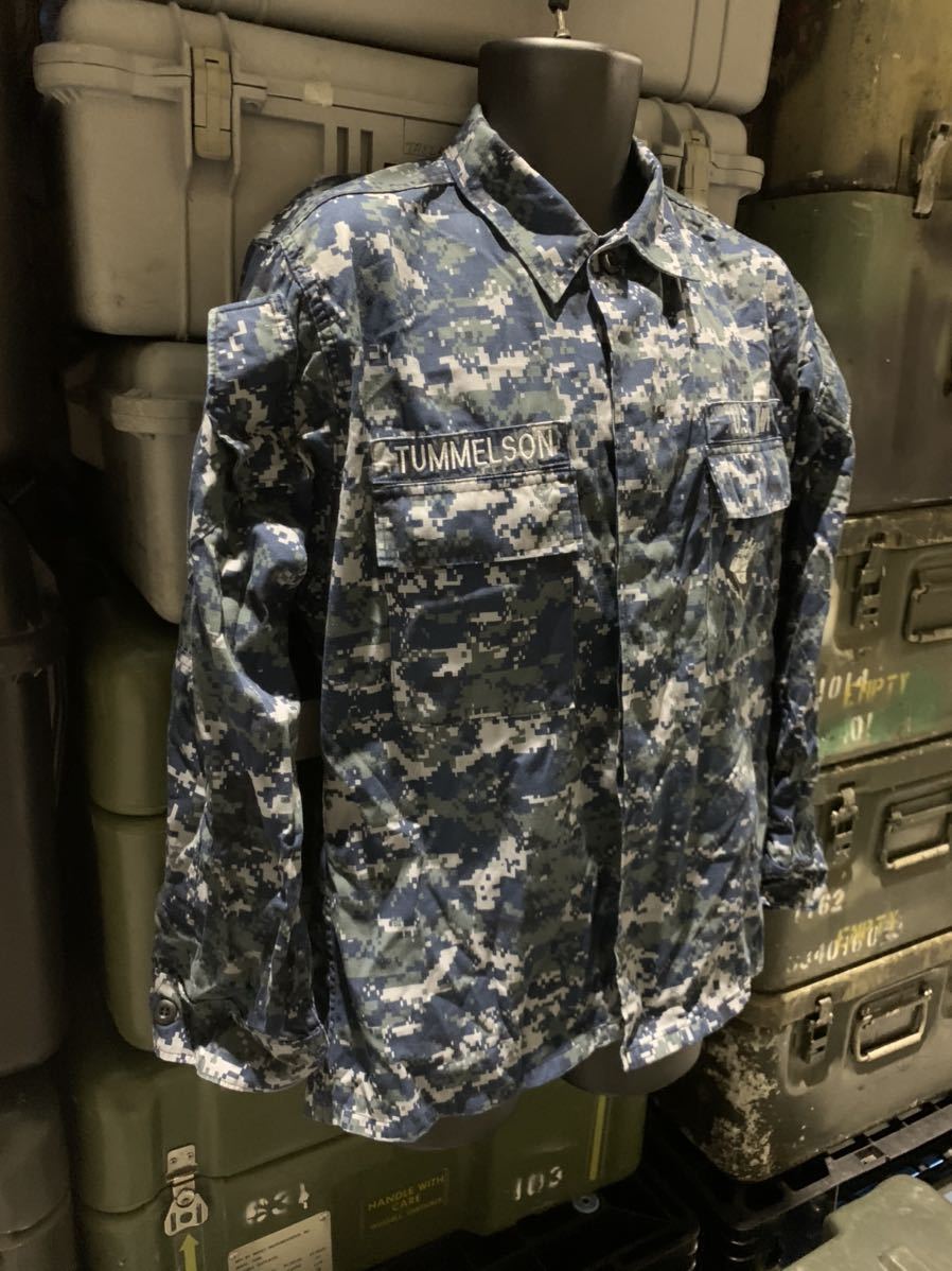 米軍 実物 放出品 実物 US NAVY 海軍 NWU ネイビー デジタル 迷彩 ジャケット サイズ M-L_画像2