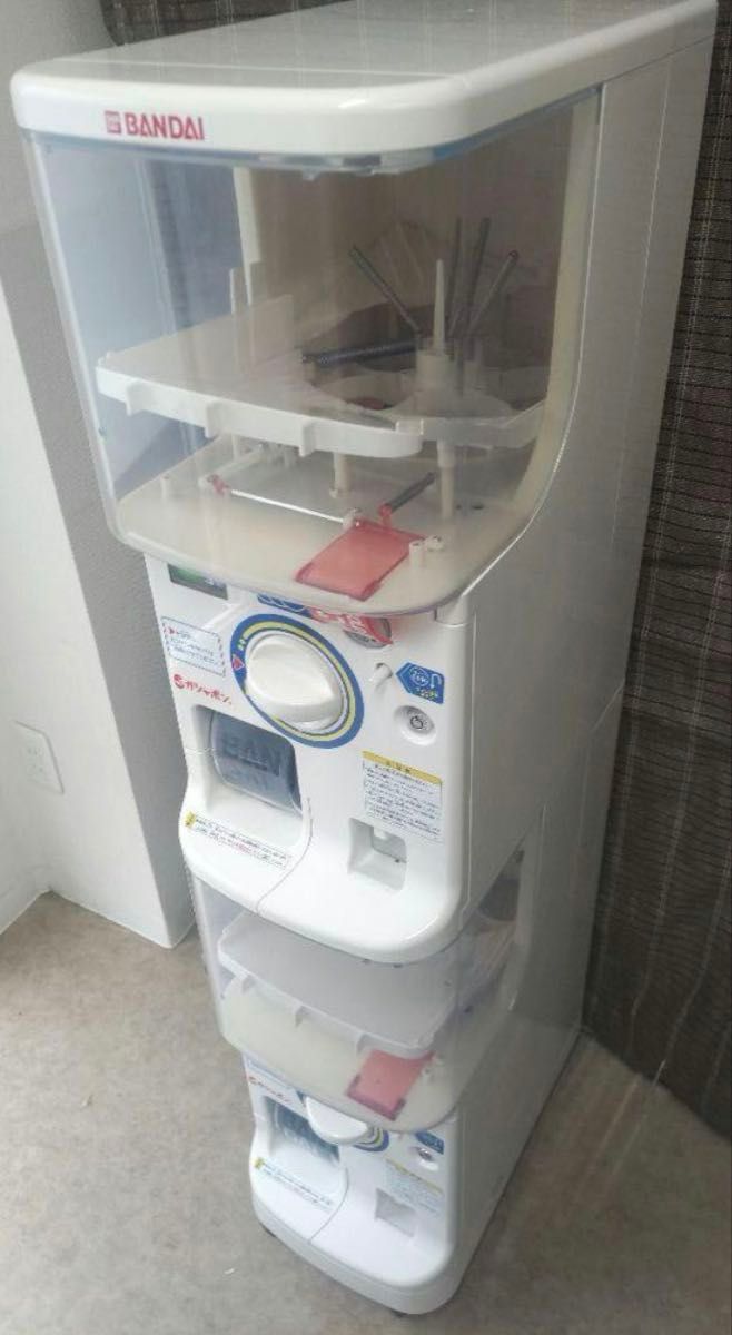 バンダイカプセルステーション引き取り限定鍵あります。 引き取りの場合値引き【ガチャガチャ本体】ガシャポン