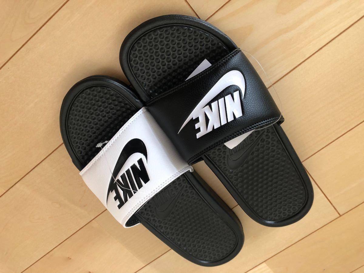 Paypayフリマ Nike Benassi ベナッシ ミスマッチ ナイキ シャワーサンダル Paypayフリマ Nike Benassi ベナッシ ミスマッチ ナイキ シャワーサンダル