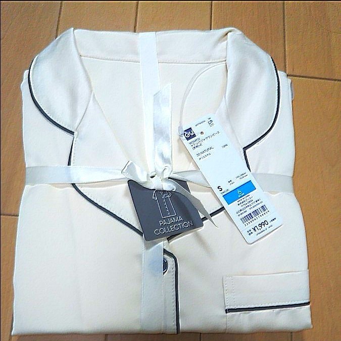 Paypayフリマ Gu サテン パジャマ ワンピース 長袖 S Paypayフリマ Gu サテン パジャマ ワンピース 長袖 S