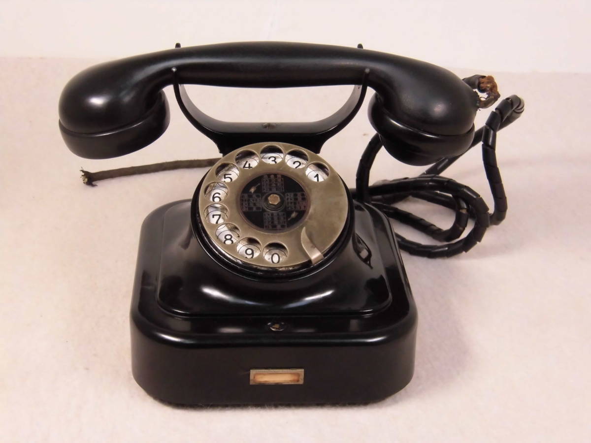  rare [ Showa Retro popular old 1 number? 3 number? black telephone FUSI No.1 dial type telephone machine ] war front antique 