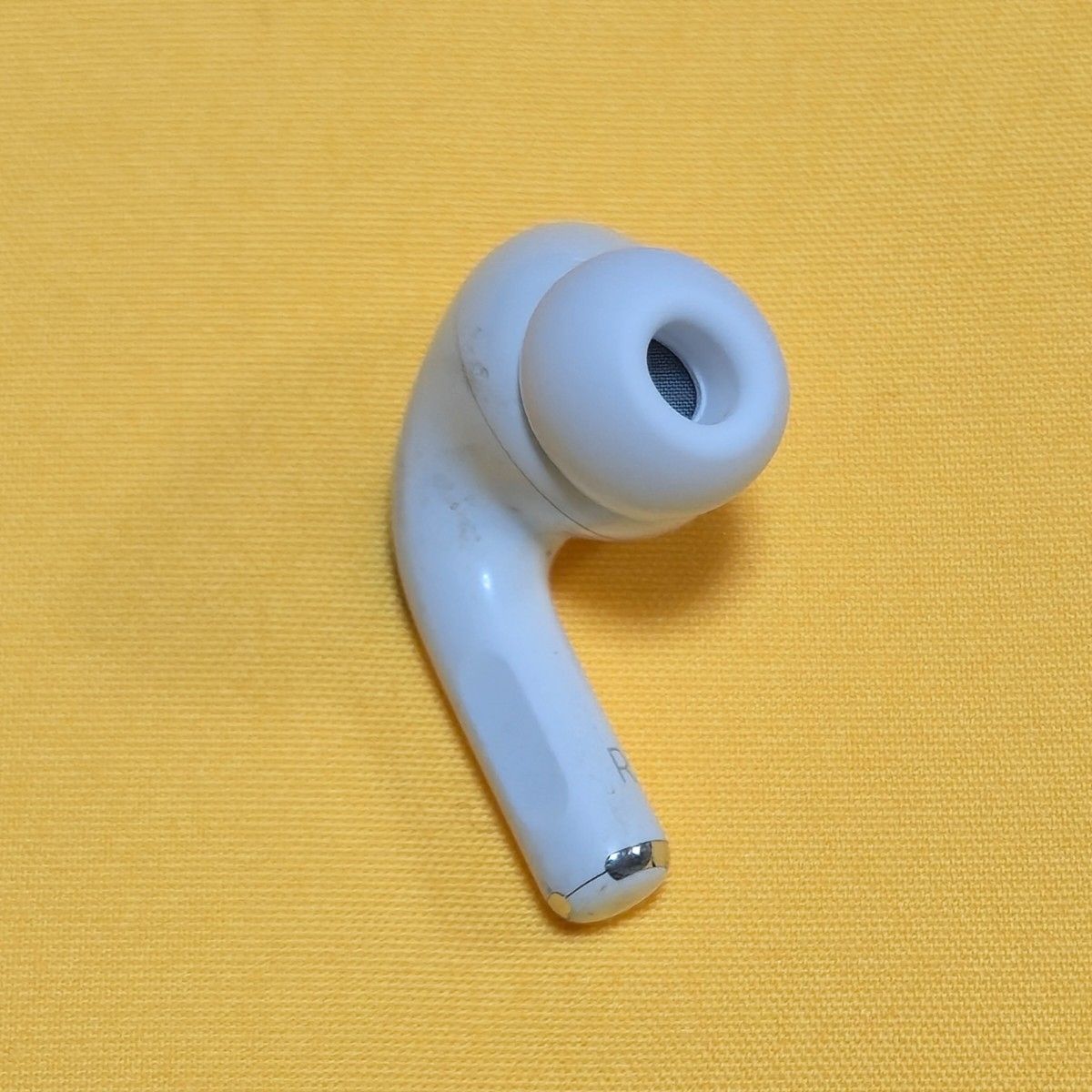 AirPods Pro 第二世代 右耳のみ Lightningタイプ A2698 AirPods pro 第二世代 右耳 Lightning ライトニング|Yahoo